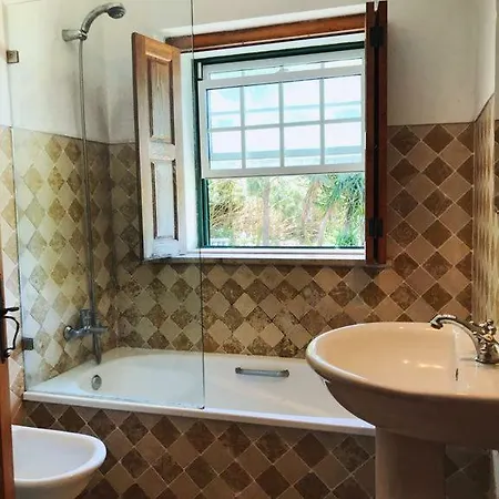 Casa vacanze Casa Da Várzea, Perto Do Castelo De Óbidos